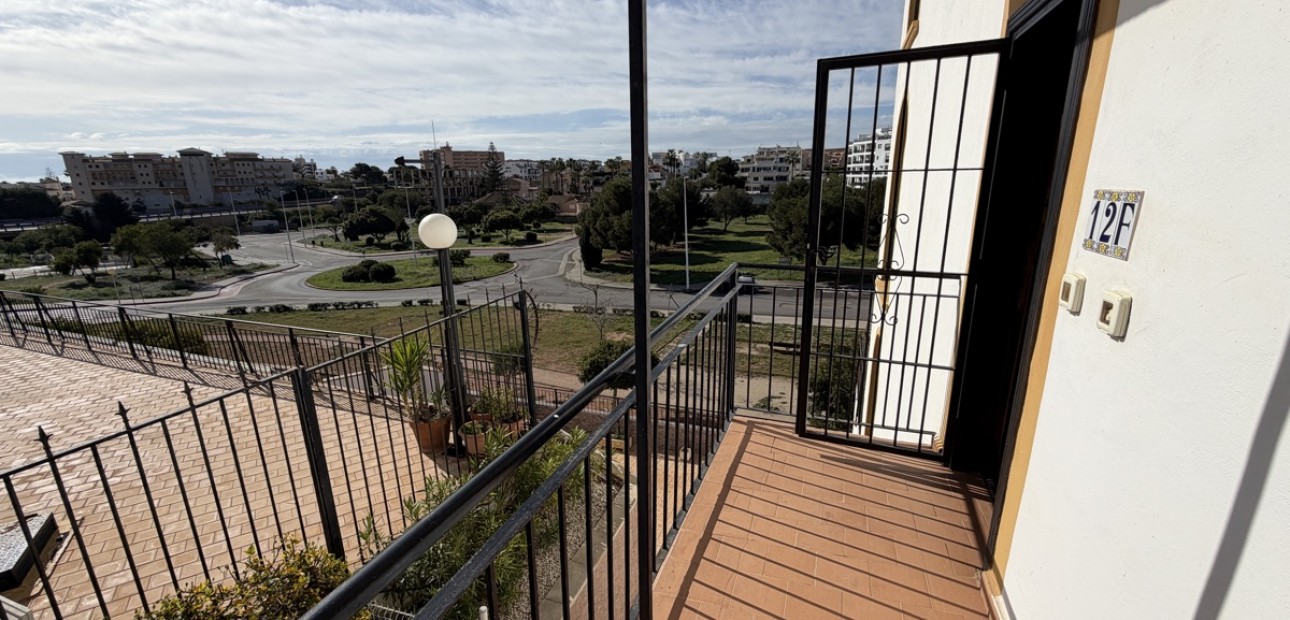 Herverkoop - Appartement / flat -
Orihuela Costa - La Zenia