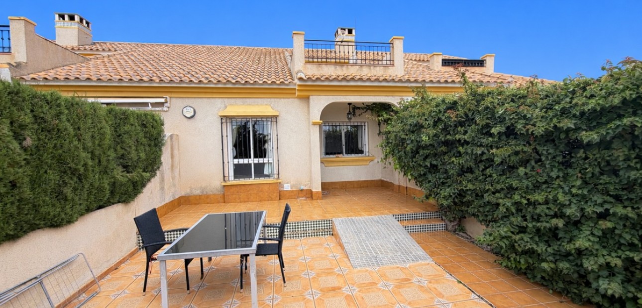 Herverkoop - Herenhuis -
Orihuela Costa - Cabo Roig