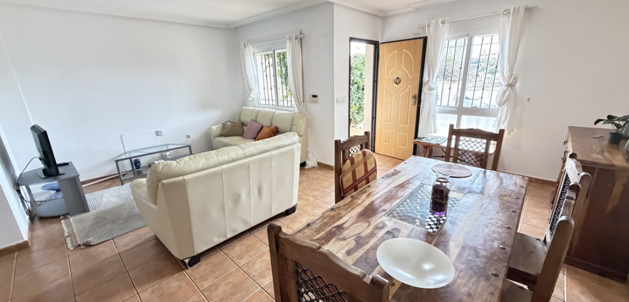 Herverkoop - Herenhuis -
Orihuela Costa - Cabo Roig