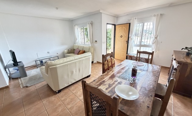 Herverkoop - Herenhuis -
Orihuela Costa - Cabo Roig