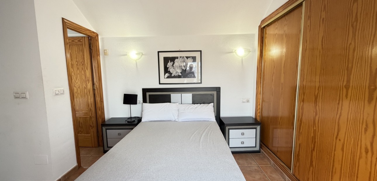 Herverkoop - Herenhuis -
Orihuela Costa - Cabo Roig