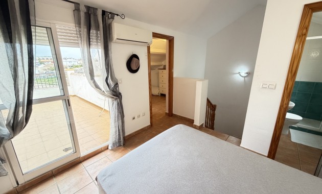 Herverkoop - Herenhuis -
Orihuela Costa - Cabo Roig