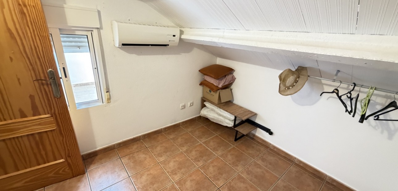 Herverkoop - Herenhuis -
Orihuela Costa - Cabo Roig