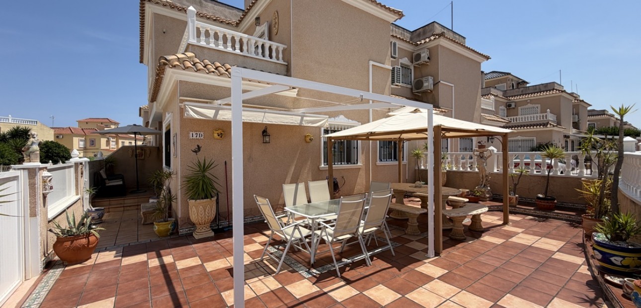 Sale - Quad Villa -
Orihuela Costa - La Zenia