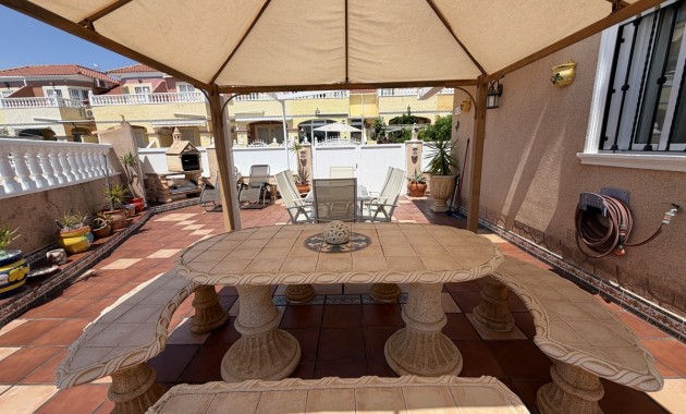 Sale - Quad Villa -
Orihuela Costa - La Zenia