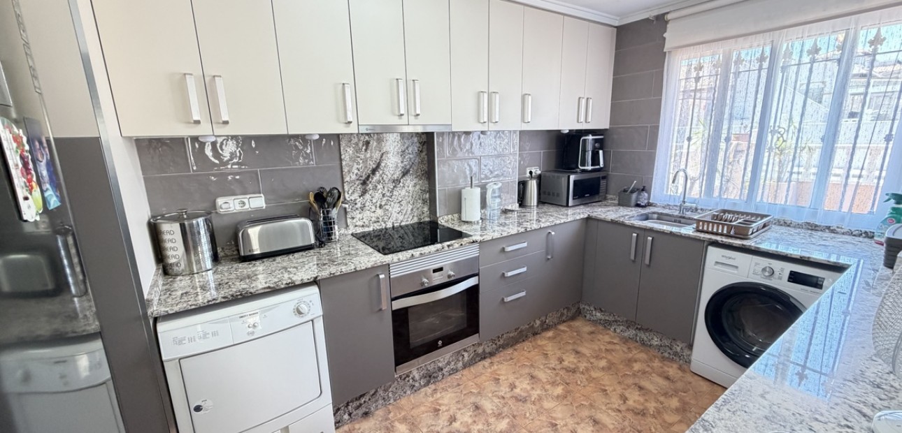 Sale - Quad Villa -
Orihuela Costa - La Zenia