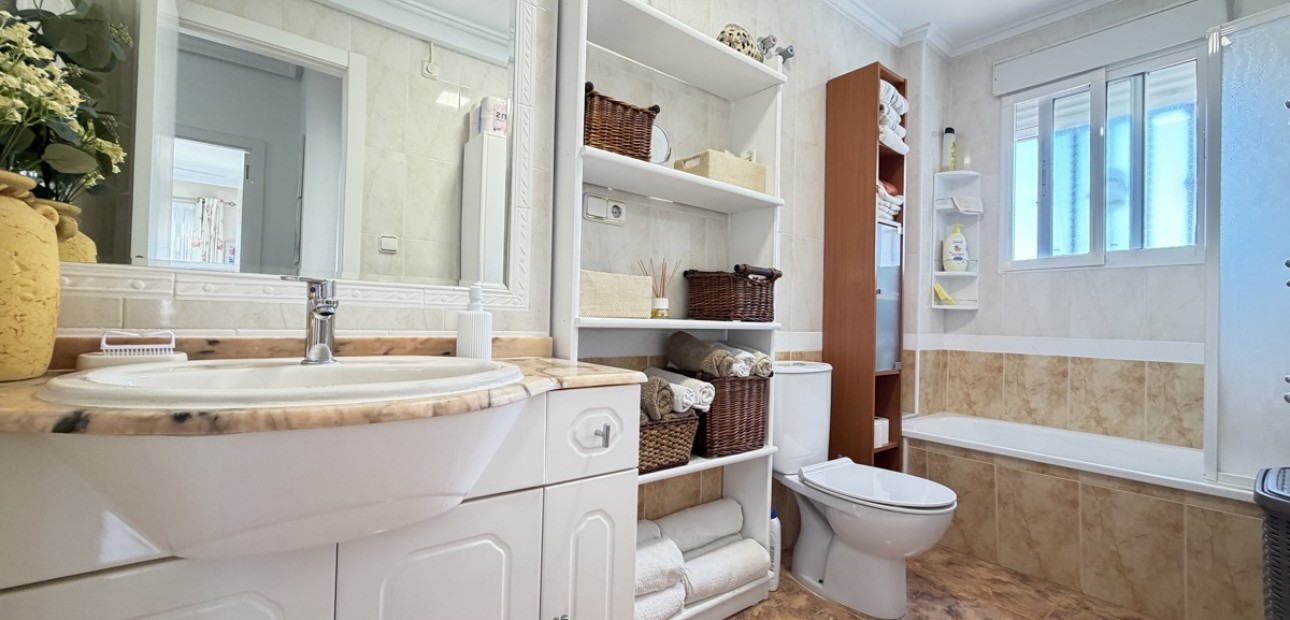 Sale - Quad Villa -
Orihuela Costa - La Zenia