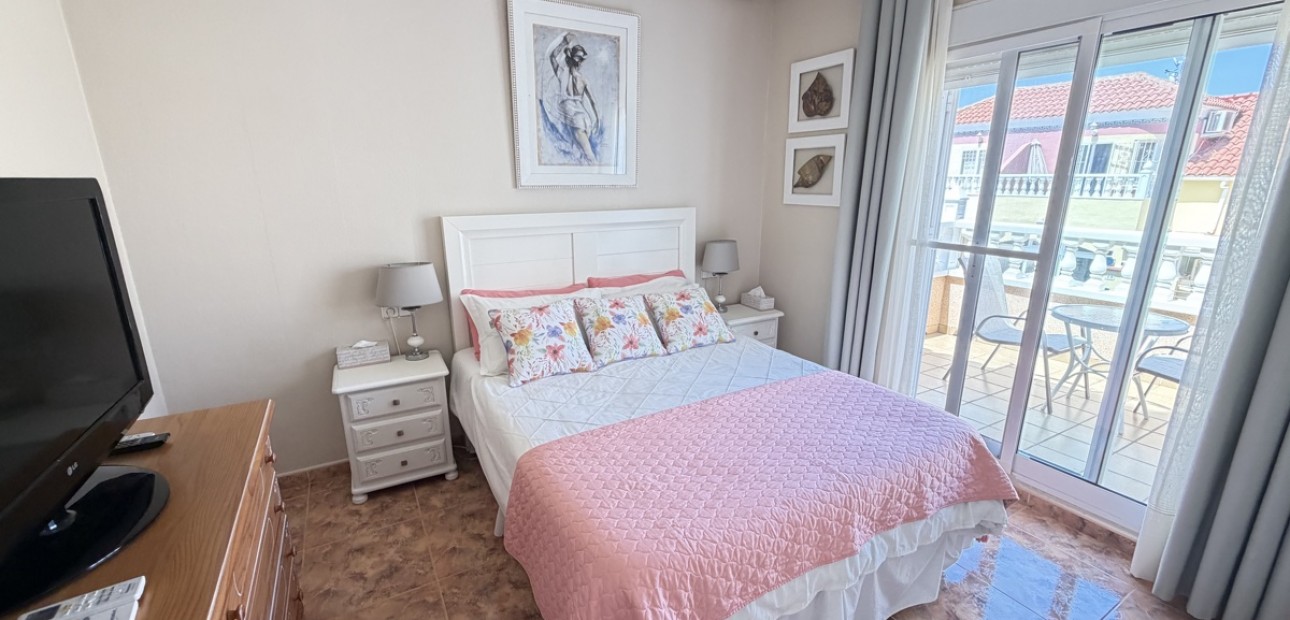 Sale - Quad Villa -
Orihuela Costa - La Zenia