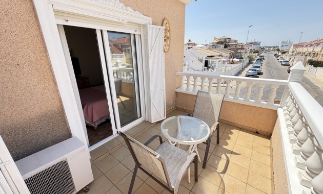 Sale - Quad Villa -
Orihuela Costa - La Zenia