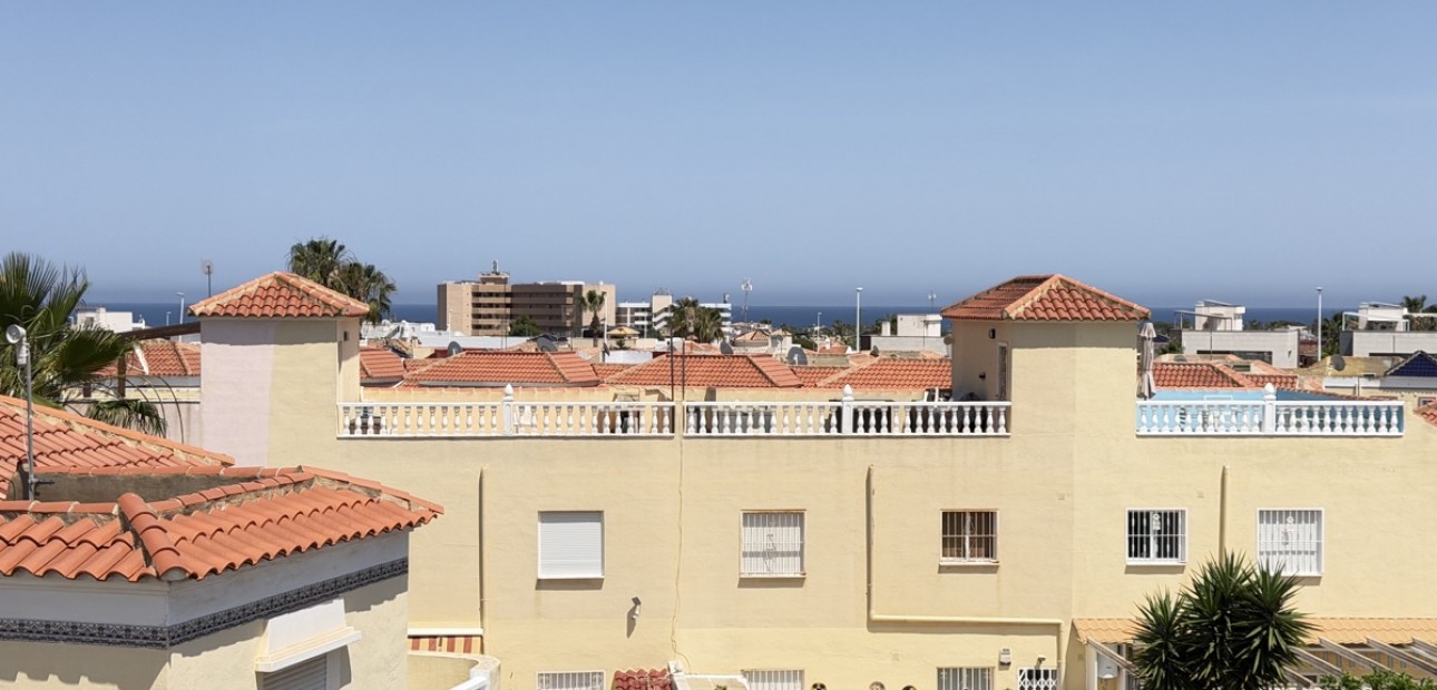 Sale - Quad Villa -
Orihuela Costa - La Zenia