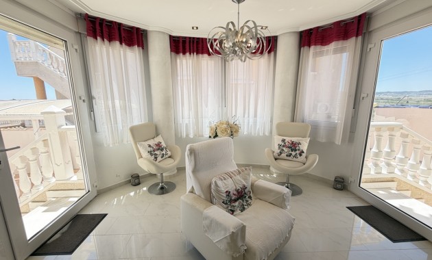 Venta - Detached Villa -
San Miguel de Salinas - Lake View Mansions