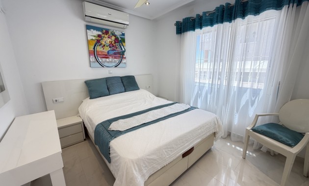 Venta - Detached Villa -
San Miguel de Salinas - Lake View Mansions