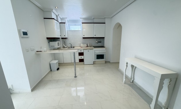 Venta - Detached Villa -
San Miguel de Salinas - Lake View Mansions