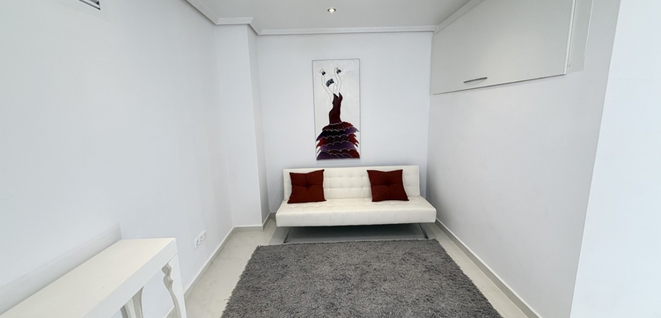 Venta - Detached Villa -
San Miguel de Salinas - Lake View Mansions