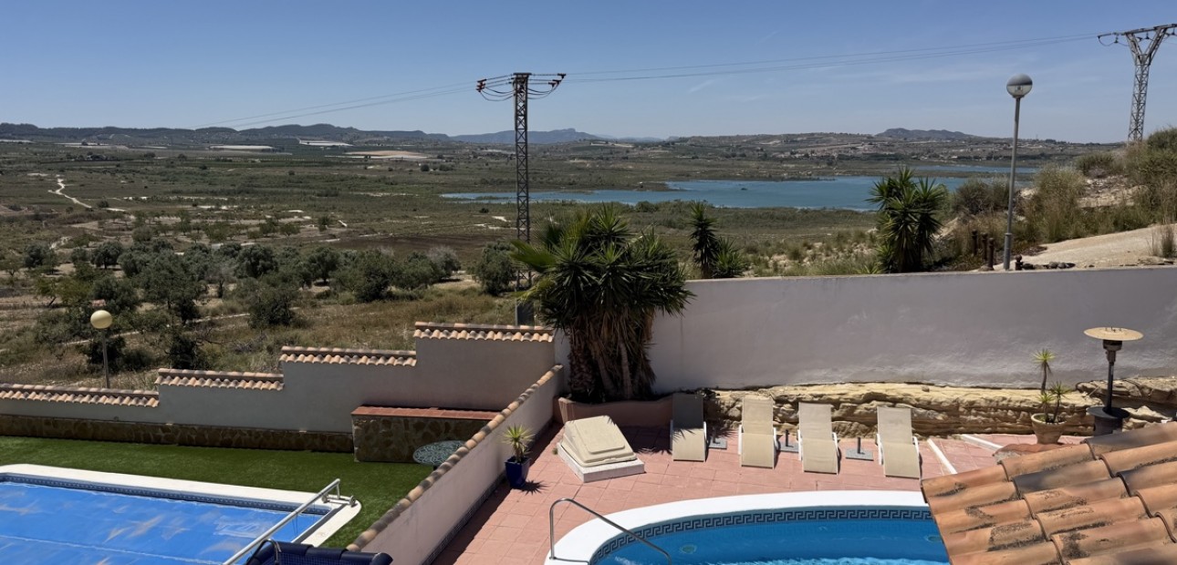 Venta - Detached Villa -
San Miguel de Salinas - Lake View Mansions