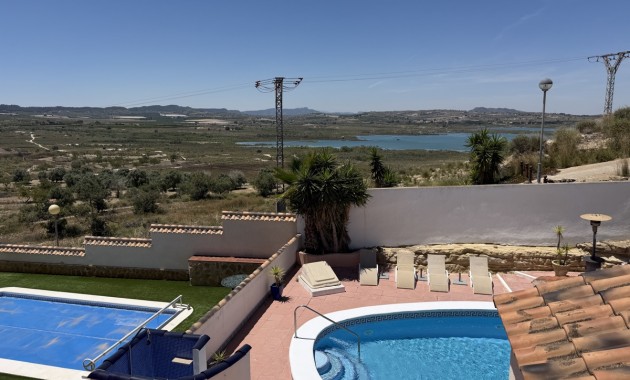 Venta - Detached Villa -
San Miguel de Salinas - Lake View Mansions