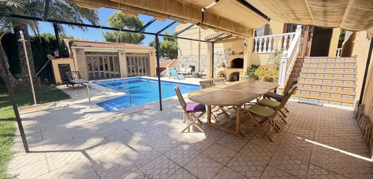 Venta - Detached Villa -
Torrevieja - Los Balcones