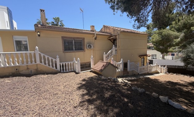 Venta - Detached Villa -
Torrevieja - Los Balcones
