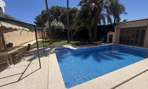 Venta - Detached Villa -
Torrevieja - Los Balcones
