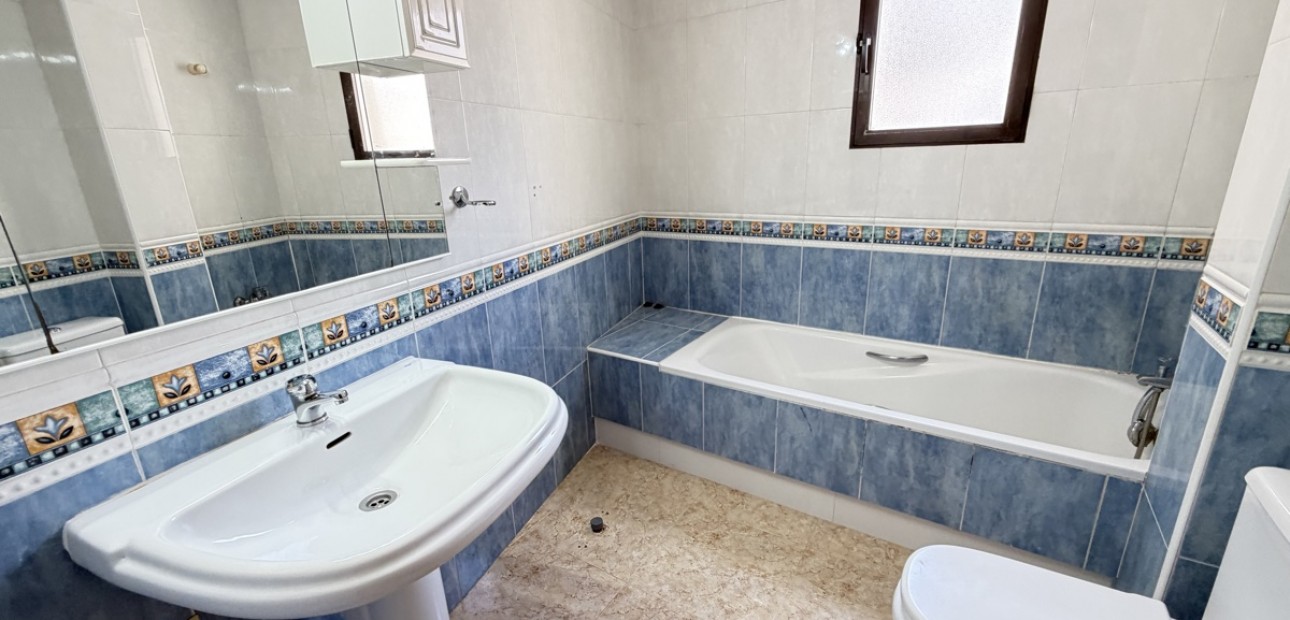 Venta - Apartamento / piso -
San Miguel de Salinas - San Miguel - Town