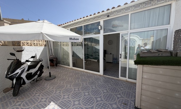 Herverkoop - Bungalow -
Orihuela Costa - Villamartin