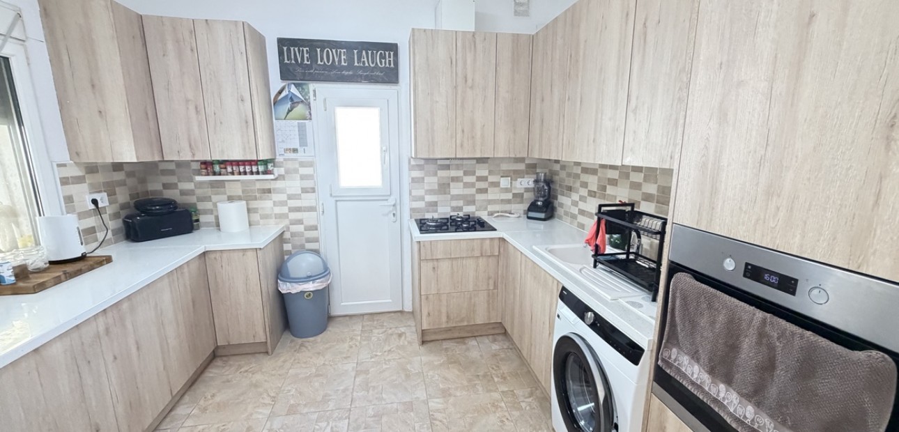 Herverkoop - Bungalow -
Orihuela Costa - Villamartin