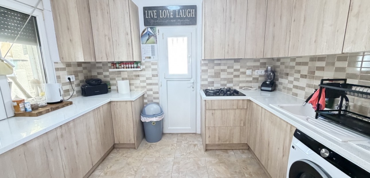 Herverkoop - Bungalow -
Orihuela Costa - Villamartin