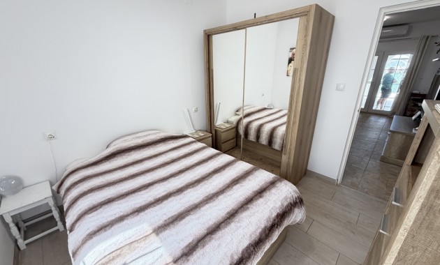 Herverkoop - Bungalow -
Orihuela Costa - Villamartin