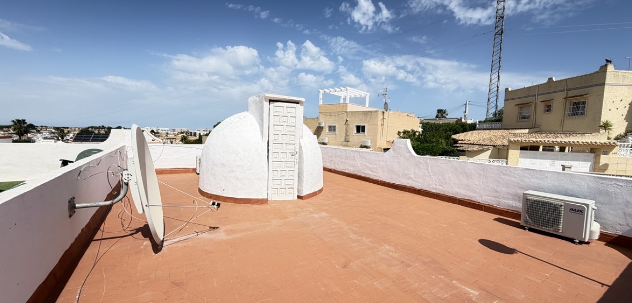 Herverkoop - Bungalow -
Orihuela Costa - Villamartin