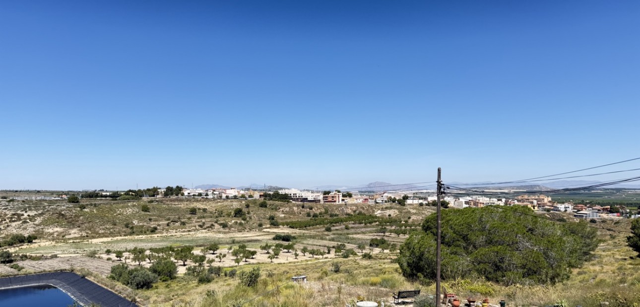 Herverkoop - Herenhuis -
San Miguel de Salinas - San Miguel - Town