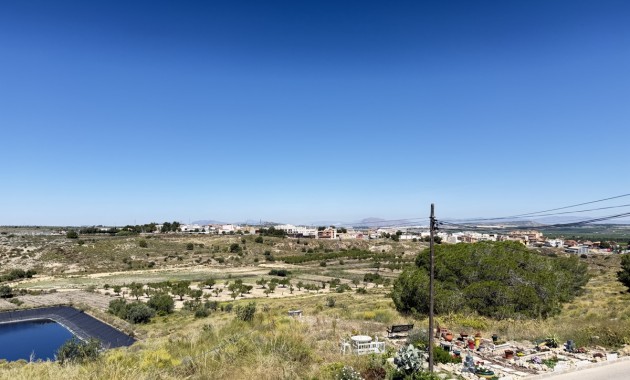 Herverkoop - Herenhuis -
San Miguel de Salinas - San Miguel - Town