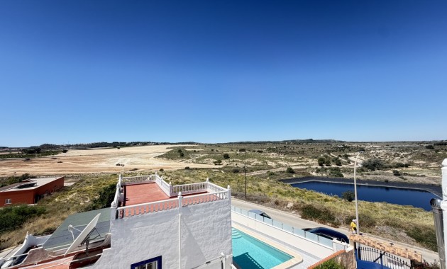 Herverkoop - Herenhuis -
San Miguel de Salinas - San Miguel - Town