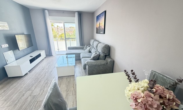 Herverkoop - Detached Villa -
Orihuela Costa - Villamartin