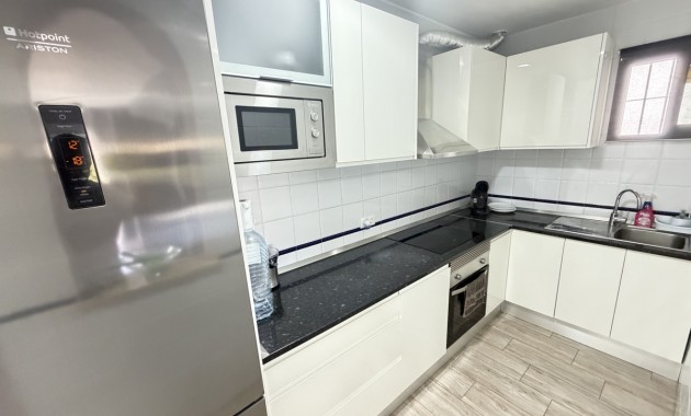 Herverkoop - Detached Villa -
Orihuela Costa - Villamartin