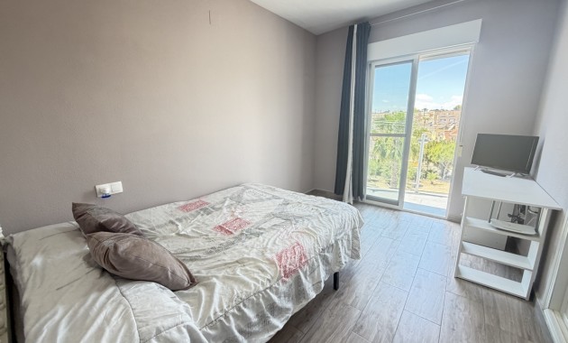 Herverkoop - Detached Villa -
Orihuela Costa - Villamartin