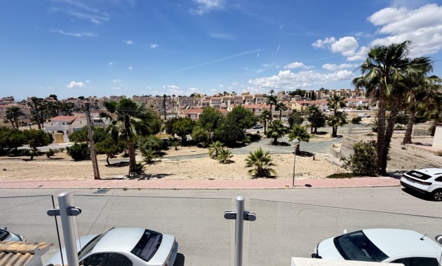 Herverkoop - Detached Villa -
Orihuela Costa - Villamartin