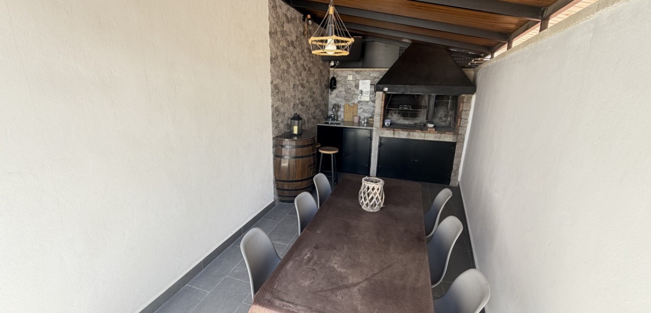 Herverkoop - Detached Villa -
Orihuela Costa - Villamartin