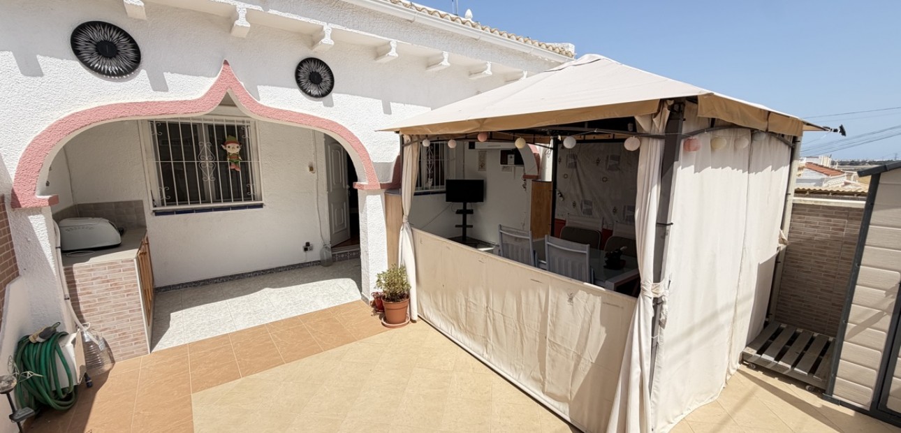 Herverkoop - Bungalow -
San Miguel de Salinas - San Miguel - Town