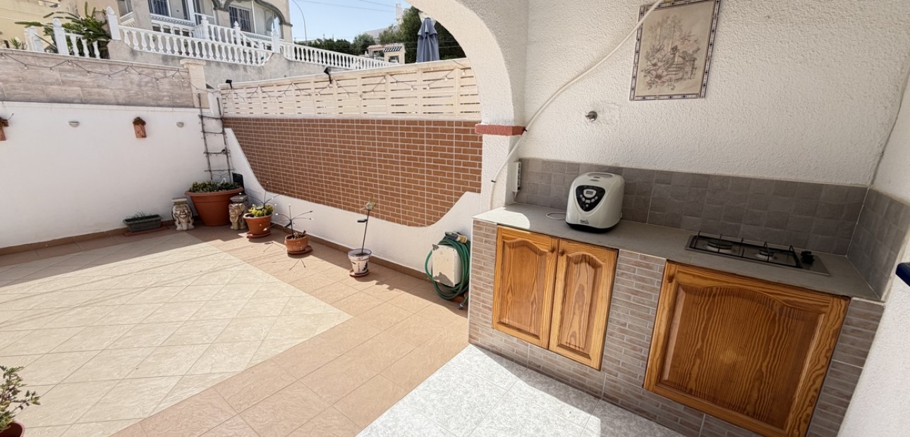 Herverkoop - Bungalow -
San Miguel de Salinas - San Miguel - Town
