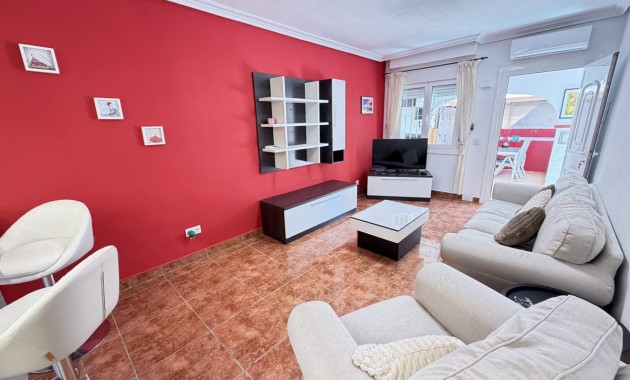 Herverkoop - Bungalow -
San Miguel de Salinas - San Miguel - Town
