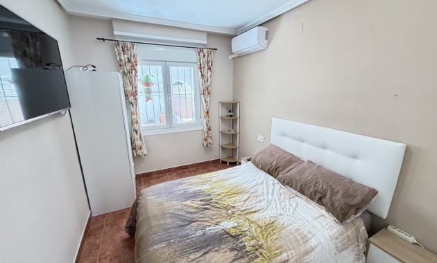 Herverkoop - Bungalow -
San Miguel de Salinas - San Miguel - Town