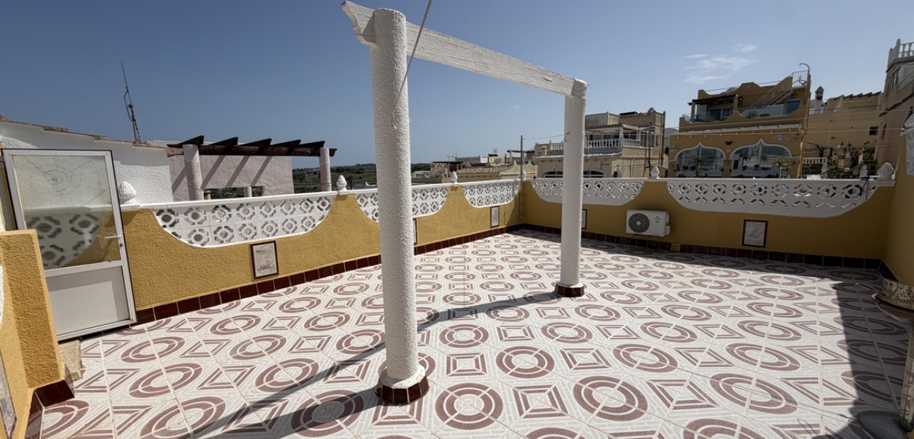 Herverkoop - Bungalow -
San Miguel de Salinas - San Miguel - Town
