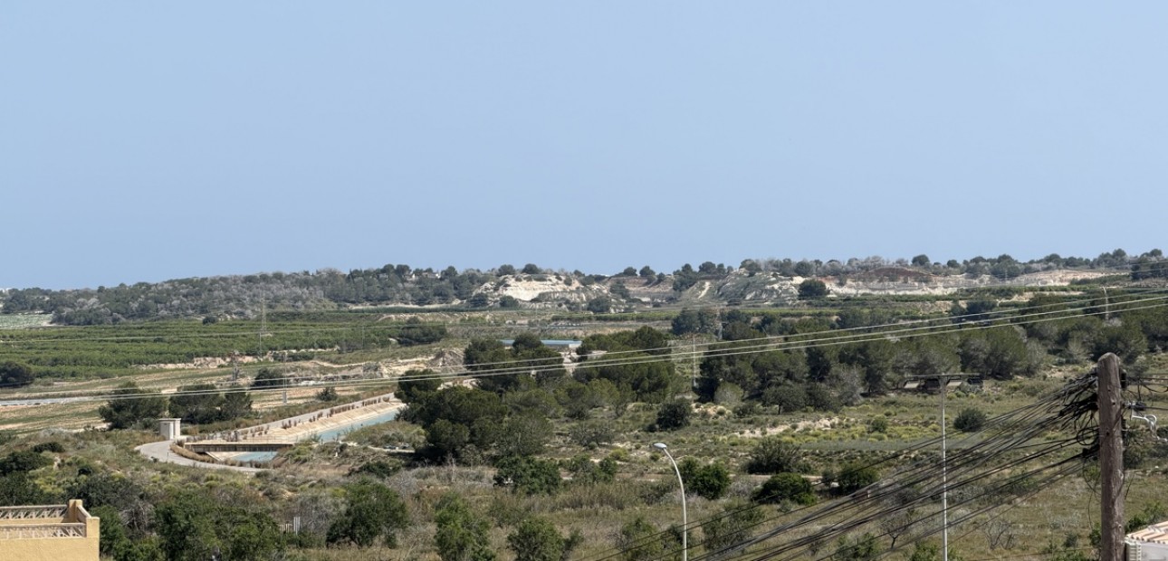 Herverkoop - Bungalow -
San Miguel de Salinas - San Miguel - Town