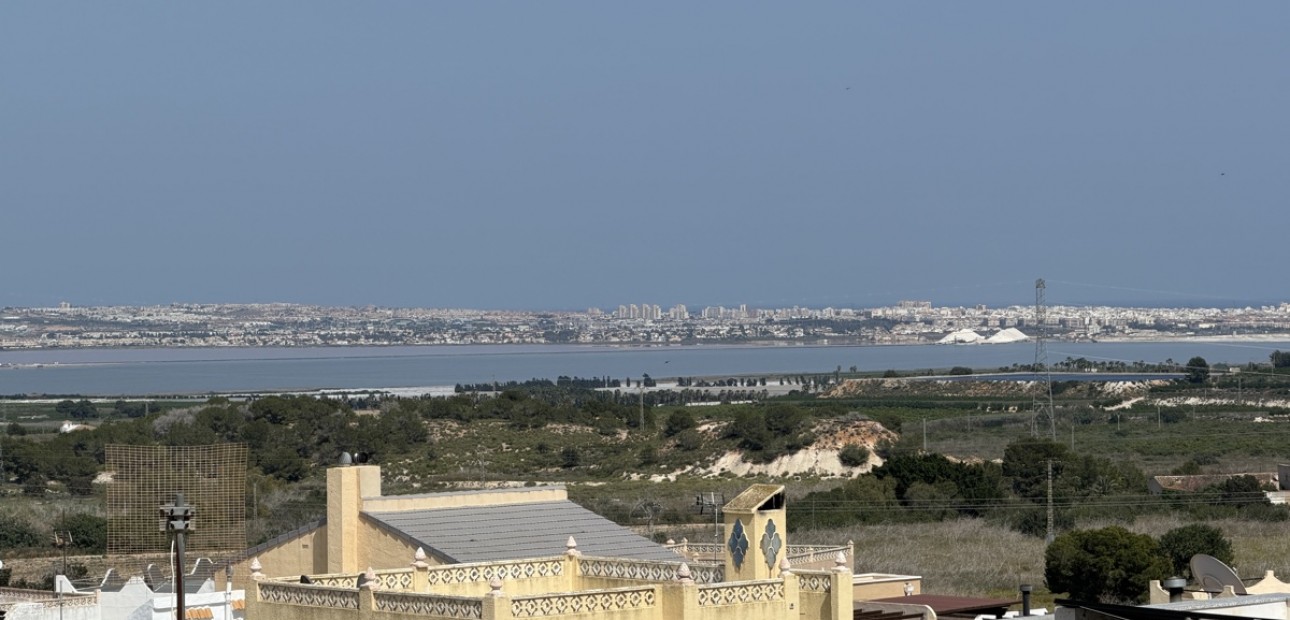 Herverkoop - Bungalow -
San Miguel de Salinas - San Miguel - Town