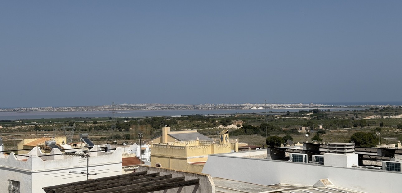 Herverkoop - Bungalow -
San Miguel de Salinas - San Miguel - Town