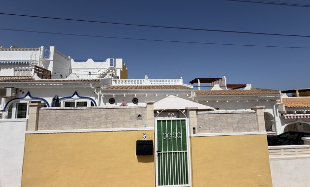 Herverkoop - Bungalow -
San Miguel de Salinas - San Miguel - Town
