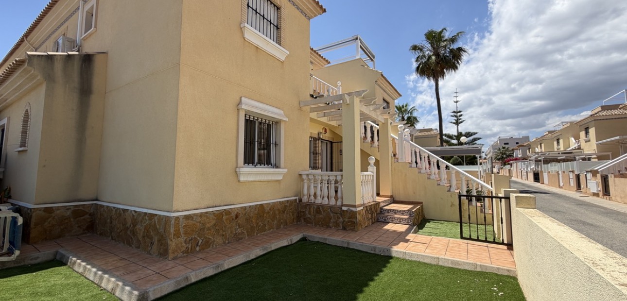 Venta - Apartamento / piso -
Orihuela Costa - Los Dolses