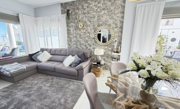 Venta - Detached Villa -
Orihuela Costa - Villamartin