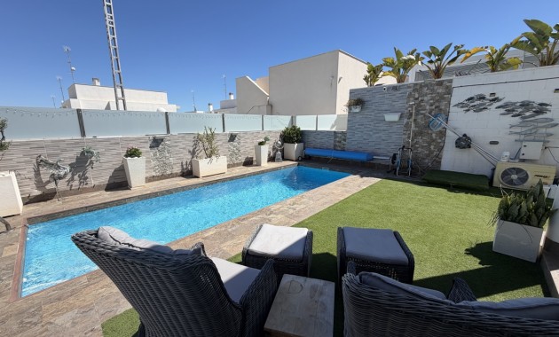 Venta - Detached Villa -
Orihuela Costa - Villamartin