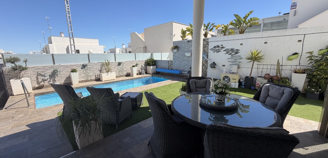 Venta - Detached Villa -
Orihuela Costa - Villamartin